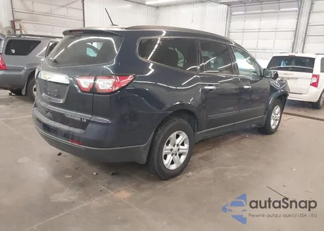 2015 Chevrolet Traverse Ls из США, поврежденный, VIN 1GNKRFKD6FJ157611